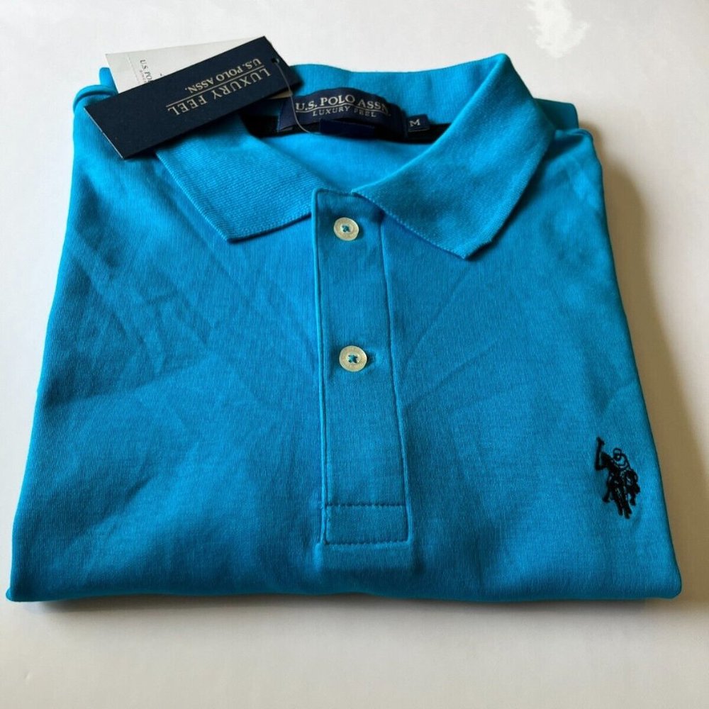 NWT US Polo Assn. Polo Shirt Mens Medium Blue Short Sleeve Collared Logo Slit